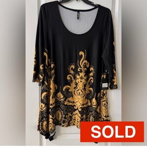 SOLD #9218 - NWT White Mark Black Gold Abstract Pattern Shark Bite Swing Tunic